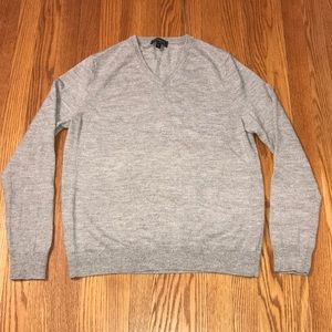 men’s gray sweater